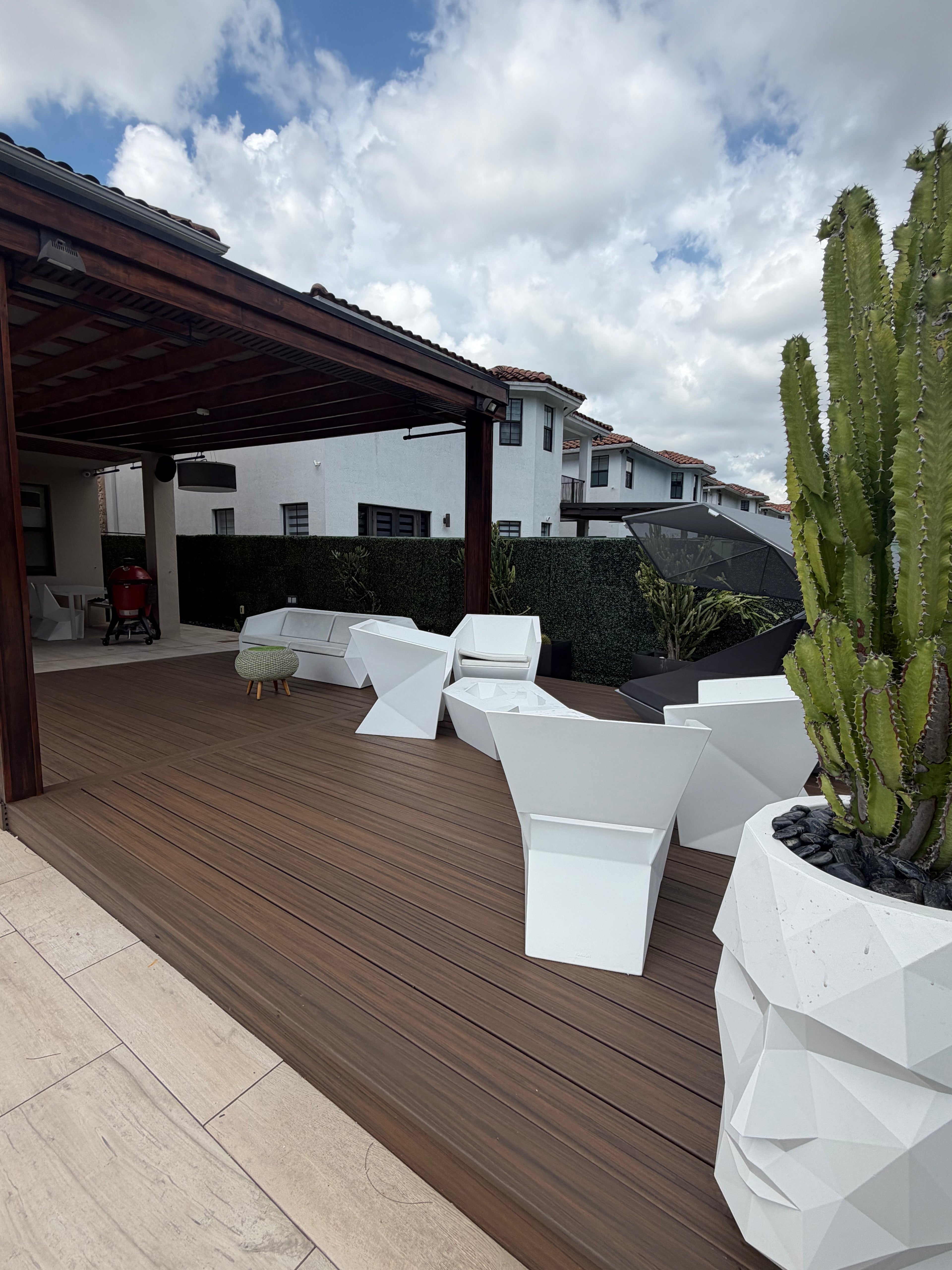 Luxury Wood & Composite Decking