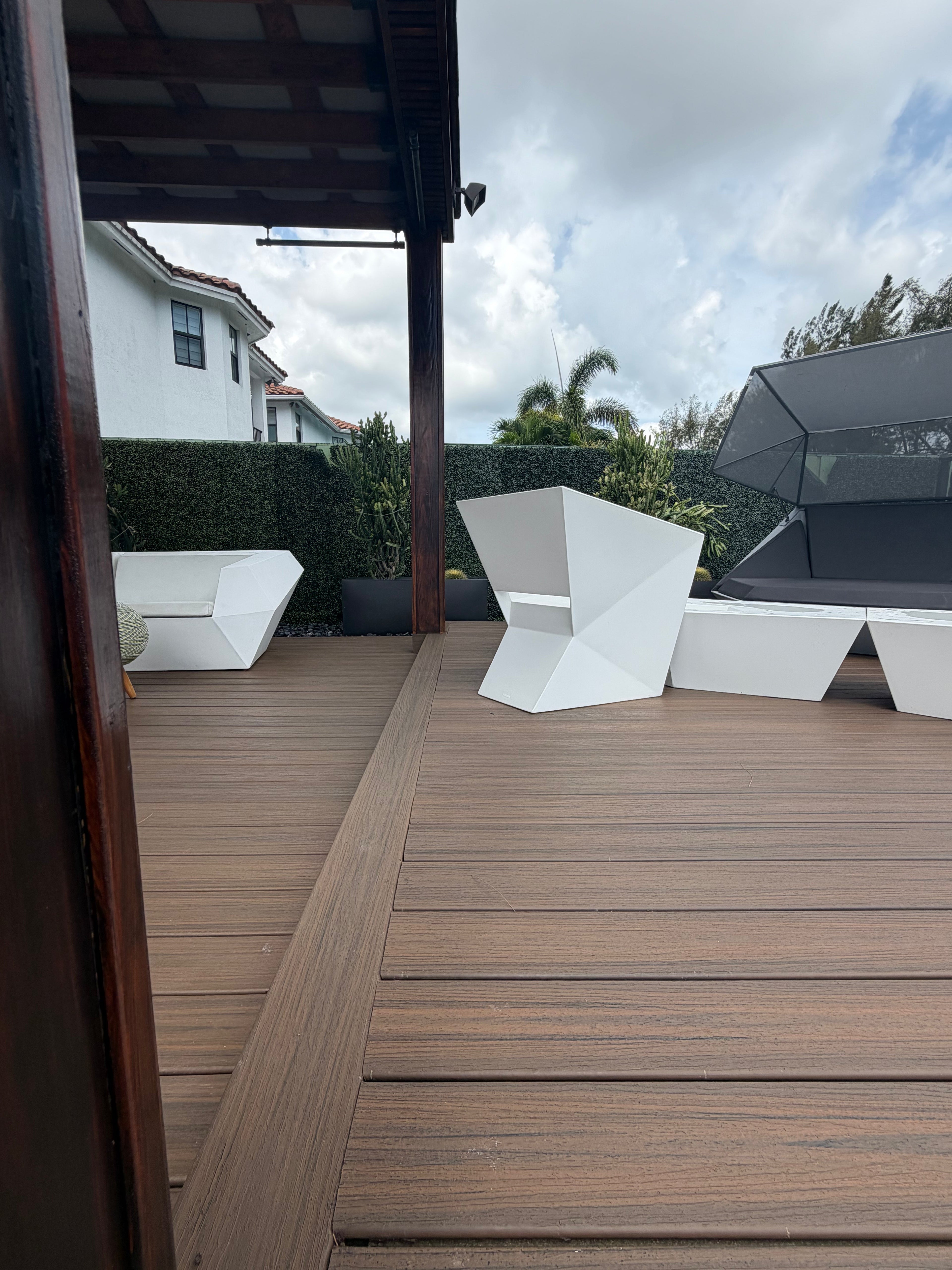 Luxury Wood & Composite Decking